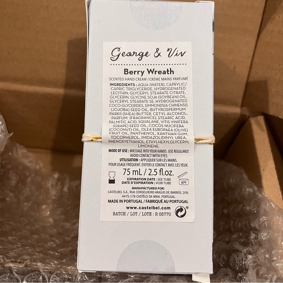 NIB Anthropologie Berry Wreath George & Viv Holiday Christmas Scented Hand Cream - Picture 4 of 12